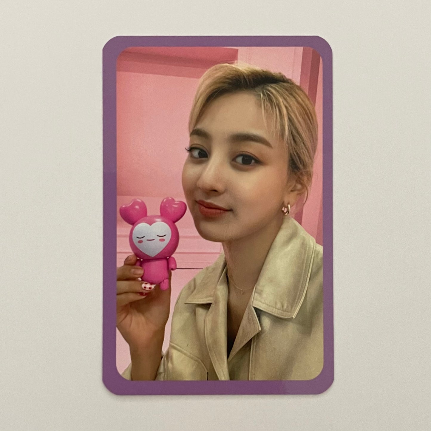 TWICE - LOVELY PLASTIC MODEL PHOTOCARDS